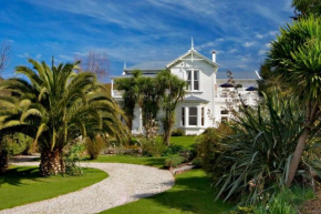 Отель Sennen House Boutique Accommodation  Пиктон